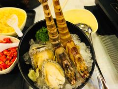 -鲜入围煮花胶鸡海鲜火锅