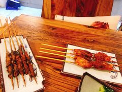 -毛辣果·贵州红酸汤牛肉火锅(西单店)