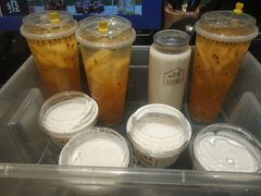 -皇冠幸福里动物奶油生日蛋糕(万达店)