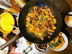 -富正毅三下锅·湘西韵味(天门山索道店)