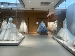 -乐派诗婚纱摄影