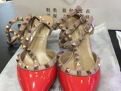 -爱革·奢品·鞋包·衣物·家居(金桥国际商业广场店)