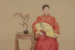 点击看大图 -挪娅婚纱摄影皇家会所