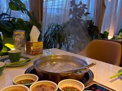 -润园四季椰子鸡火锅(卓越INTOWN店)
