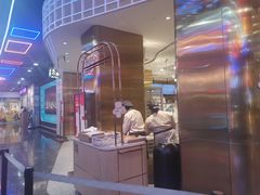 -奈雪的茶(湖滨银泰in77C区PRO店)