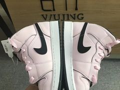 -吾净球鞋奢侈品洗护修复中心(汉街SKP店)