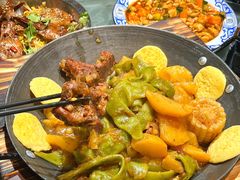 -九妹农家大铁锅东北菜(江湾店)
