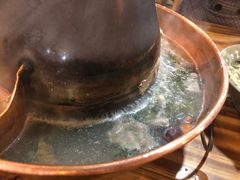 -东镇老火锅(长春路首店)