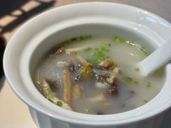 烤鸭店里的鸭血粉丝汤-四季民福烤鸭店(外滩外白渡桥店)