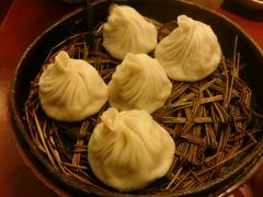 -佬钱湾仔(衣裳街店)