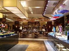 自助取餐区-盛宴标帜西餐厅龙虾.鲍鱼•牛排(重庆喜来登大酒店)