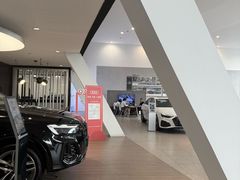 -上海永达奥诚奥迪4S店(申江路店)