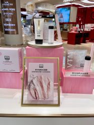 -奥伦纳素Erno Laszlo