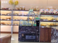 面包甜点陈列柜-苹果花园(乳山路店)