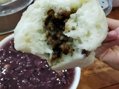 -胡成记口蘑龙眼包子(盐道街店)