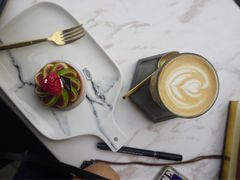 -UNI UNI(环亚凯瑟琳店)