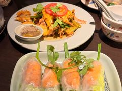 -大头虾越式风味餐厅(光明广场店)