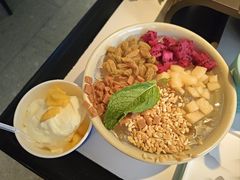 -江边城外烤全鱼(世茂广场店)