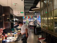 -钱小奴海鲜自助黑金店(杭州滨江龙湖店)