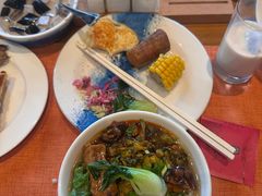 -亚龙湾希尔顿自助餐厅·海鲜·烧烤·沙滩BBQ·现场乐队