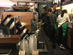 -星巴克(静安嘉里中心B2店)