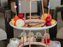 -亚龙湾喜来登·美景台大堂吧