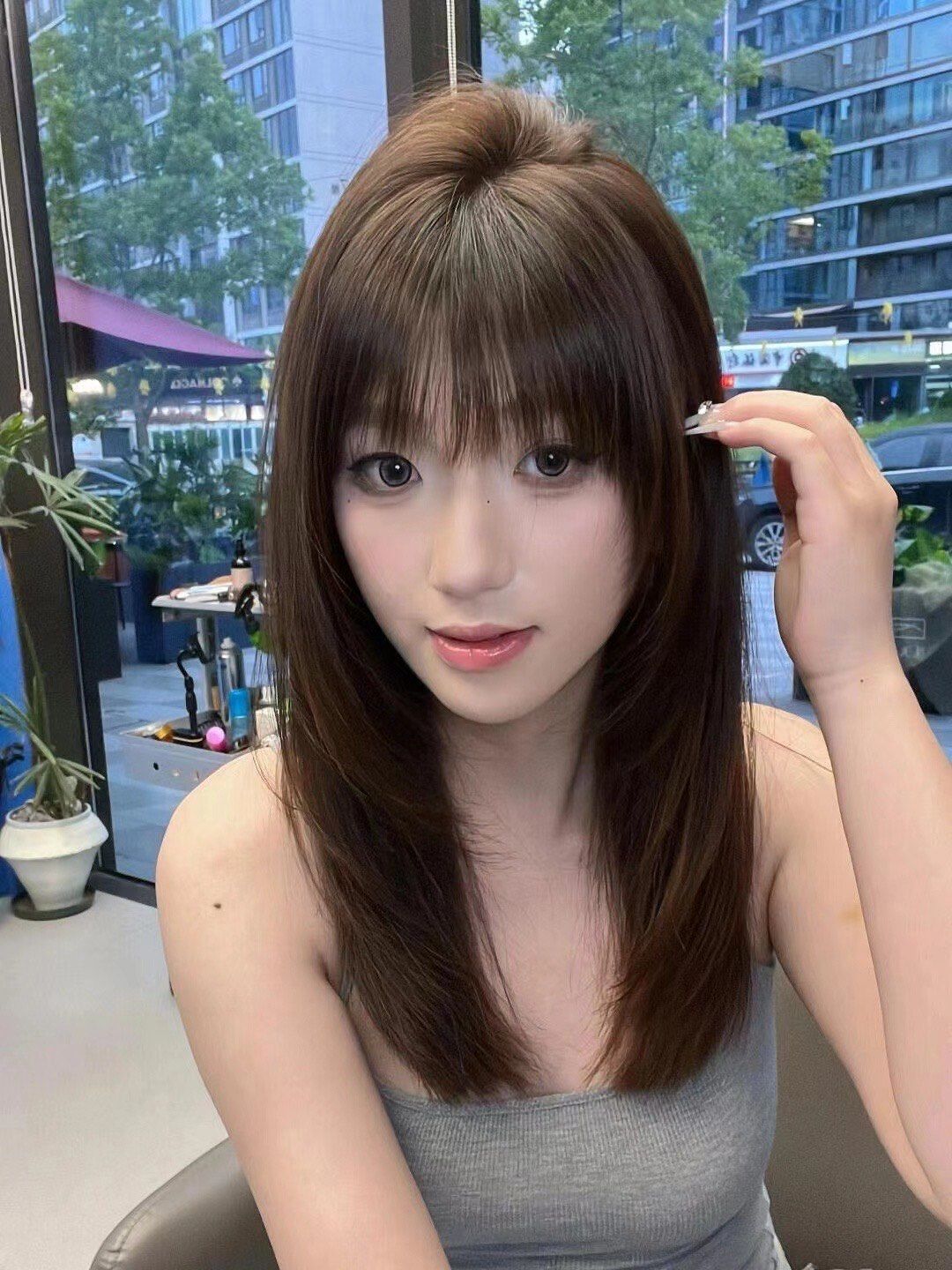 n特别适合黄黑皮的女孩子\\n冷白皮染完颜值满满\\n告别浓妆女孩子
