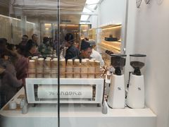 面包甜点陈列柜-% Arabica阿拉比卡咖啡(武康路店)