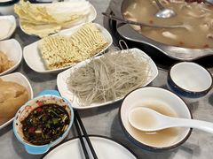 -光头药膳鸡(莱茵小镇店)