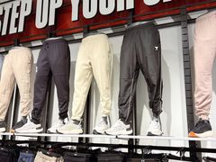 -UNDER ARMOUR(八达岭奥莱店)