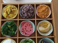 -轻蔬不用等·素食(江苏路店)