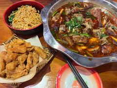 -爆炸头阿姨小四川正宗川味小吃(无任何分店)