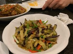 咸蛋黄炒茄子-湘肠香火锅店(团结湖店)