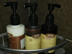 android_upload_pic-西安大雁塔科技大学地铁站亚朵酒店