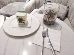 -Fridi Patisserie Cafe