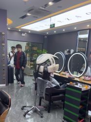 -藤野造型烫染·漂发