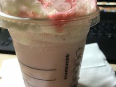 -星巴克臻选(南京金茂览秀城店)