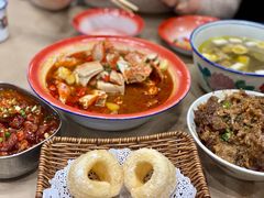 蟹脚捞粉-老三样·旧食新味(万寿宫店)