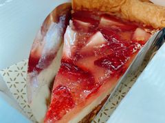 草莓奶冻派-Pie Bird(新闸路店)