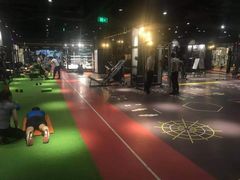 -VLines耀能运动24小时·月付制健身(京广桥店)
