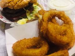 -The Habit Burger Grill 哈比特汉堡(爱琴海店)