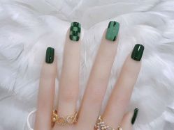 -悦指间美甲美睫