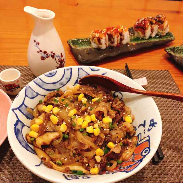 一禾日本料理深夜食堂-"在无锡来苏州逛完了山塘街听说观前街的小河.