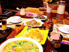 -月亮眼花园餐厅书吧酒吧