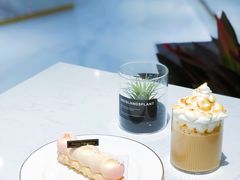 -Fridi Patisserie Cafe