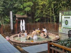 -天目湖涵田半山温泉水乐园