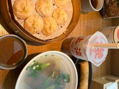 -馋三尺蟹粉小笼(人民广场店)