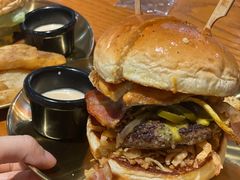 火烤墨西哥鲜椒牛肉汉堡-魏斯理汉堡(西安沣东吾悦店)