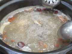 -濠轩阁特色生蚝火锅(水湾路店)