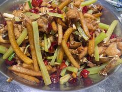 干锅牛蛙-馋嘴蛙火锅